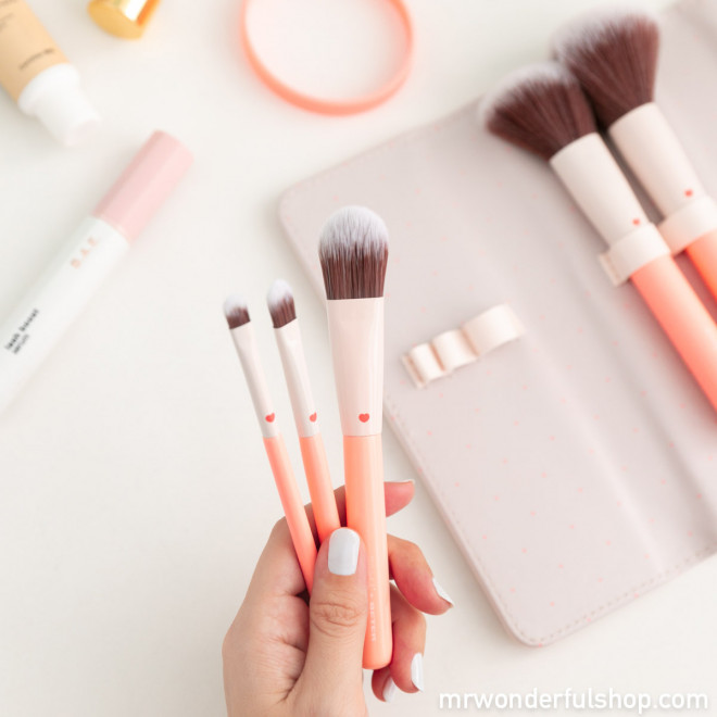 up and up makeup brushes